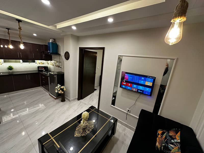 One bed brand new luxury apartment on daily basis & weekly basis bahria town lahore 6