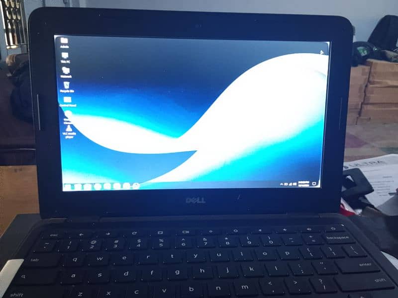 Dell laptop Chromebook micro 10 4/16gb 0