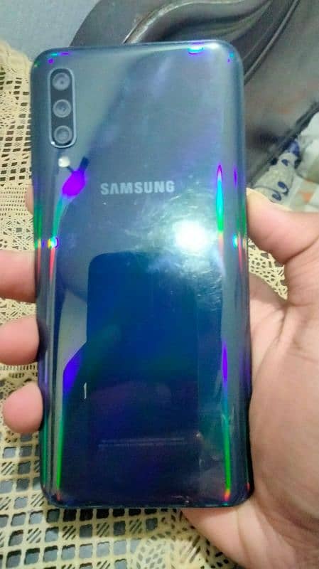 Samsung A50 3