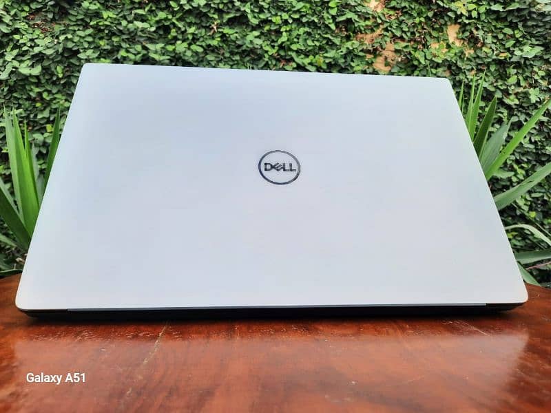 Dell Vostro 5590 | Premium model 3