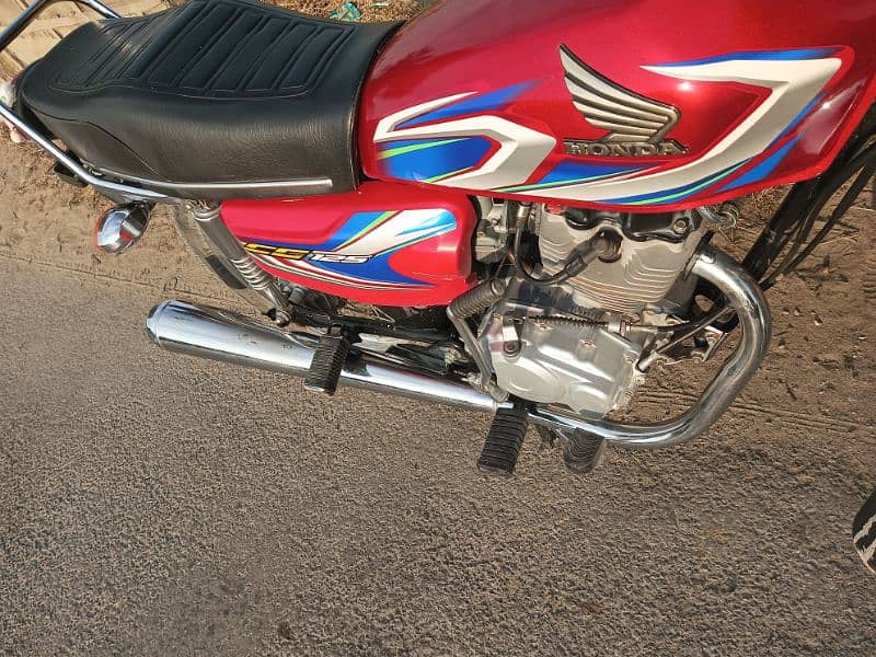 Honda 125  model 2022 My own name Punjab number 9