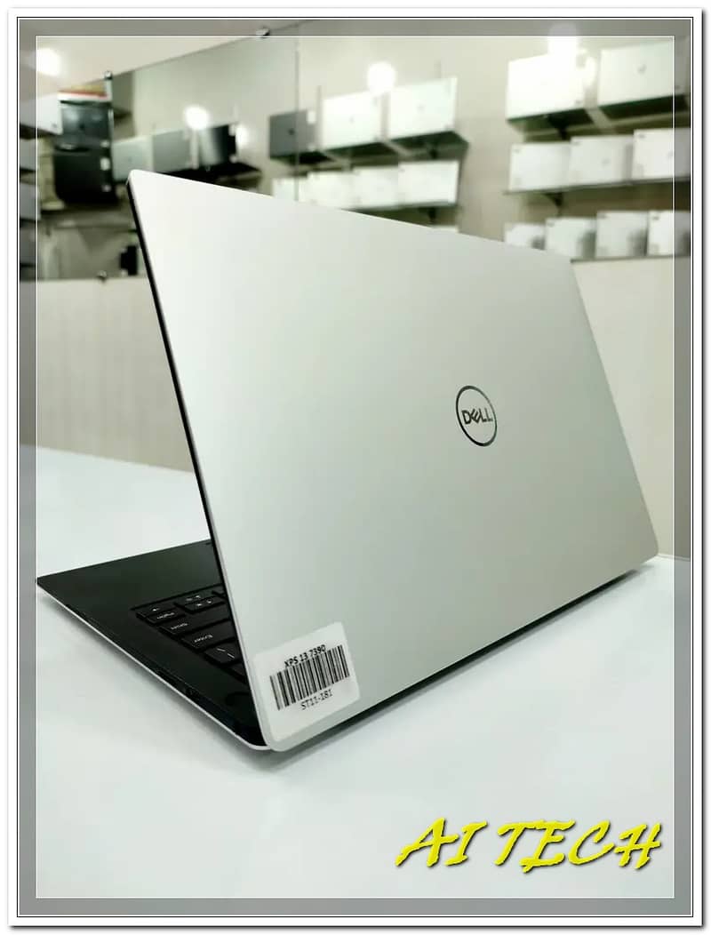 Dell XPS 13 9360 Core i5 7th Gen 08GB RAM 256GB SSD 13.3' FHD Laptop 2