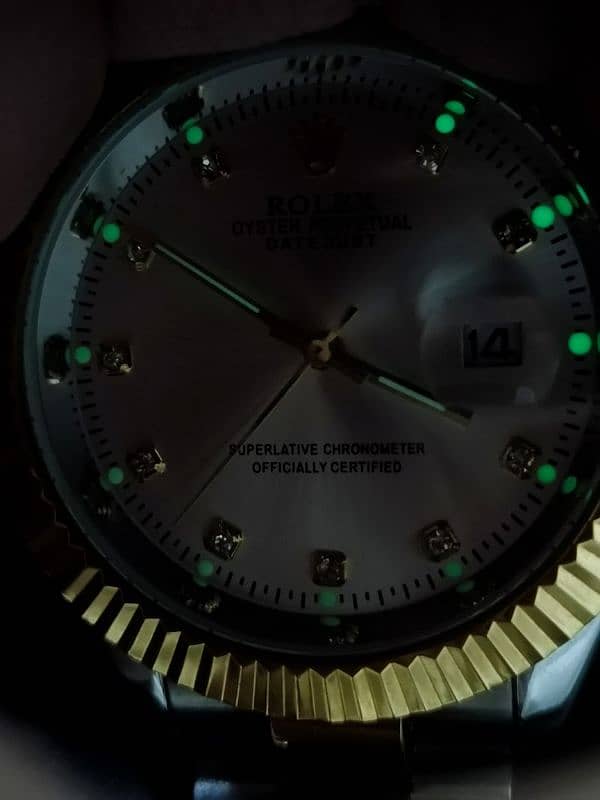 Rolex watch diaster with date 2