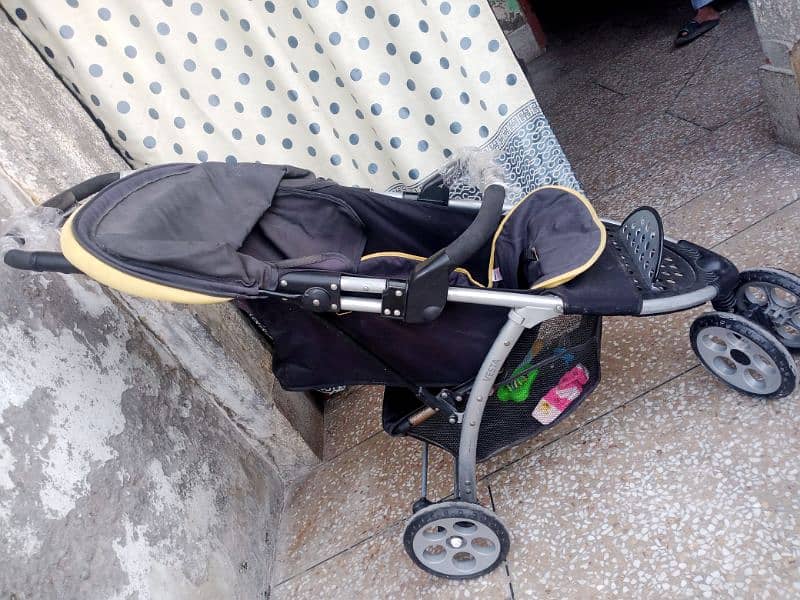 Prams, walkers, baby cot 3