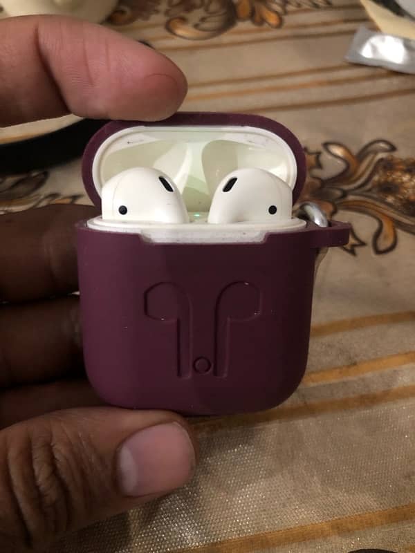 Apple airpods 1st gen 1