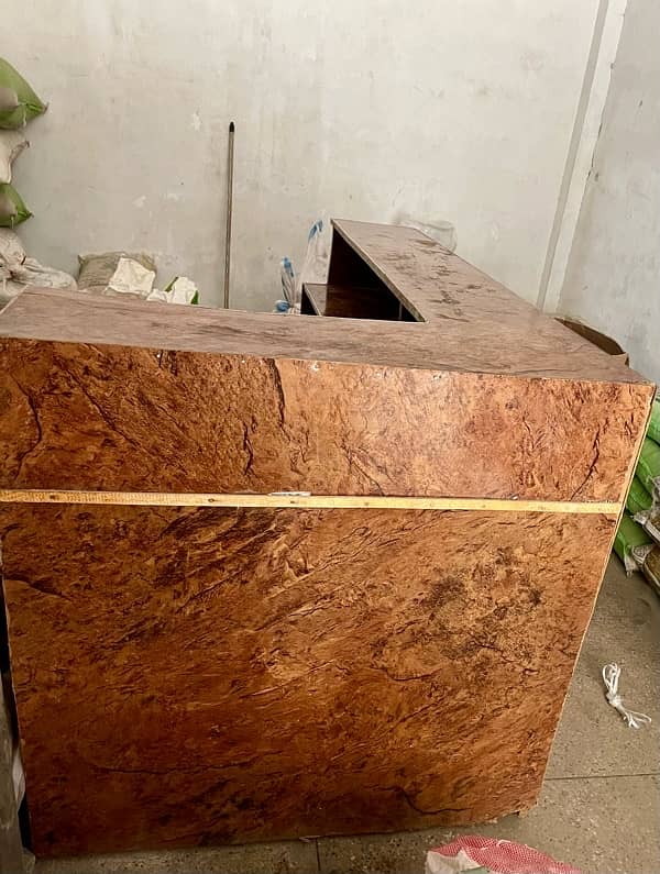 Shop Counter (Good Condition) 0