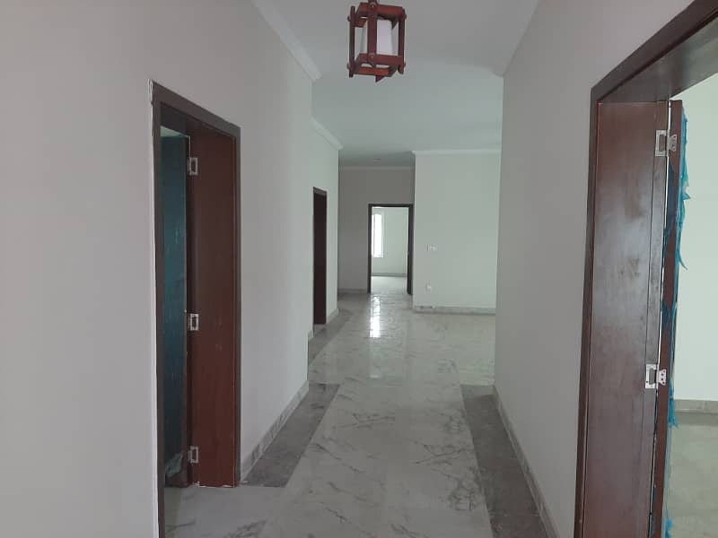 One Kanal House Of Paf Falcon Complex Near Kalma Chowk And Gulberg Iii Lahore Available For Rent 6