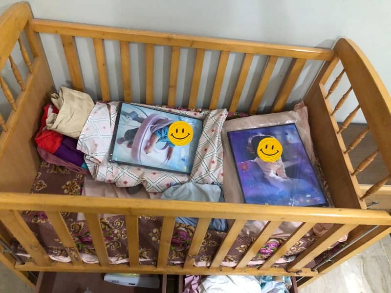 Baby cot with mattress 0