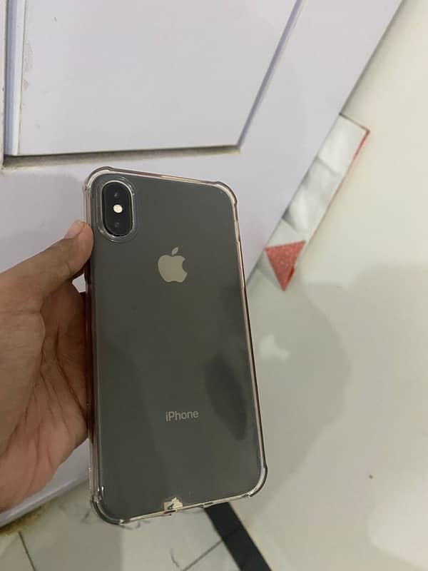 iPhone XS 0