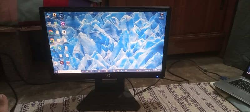 Computer LCD HP new condition 2