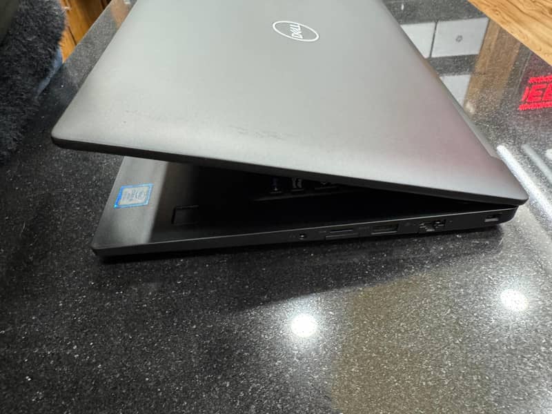 Dell latitude 7490 core i5 ,8th generation , 8GB/256GB , Laptop , FHD 2