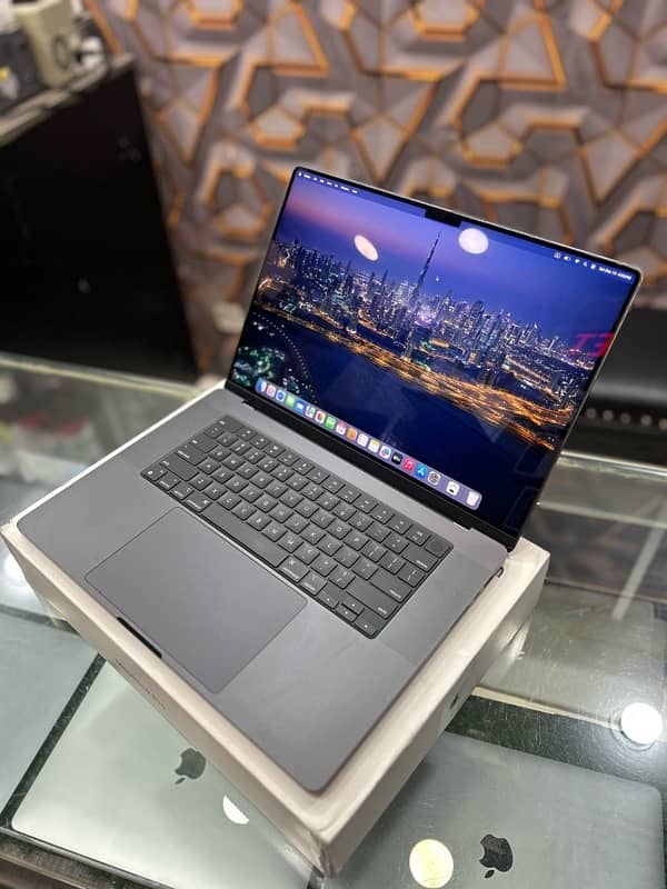 MacBook M3 Pro Max Under Warranty 1