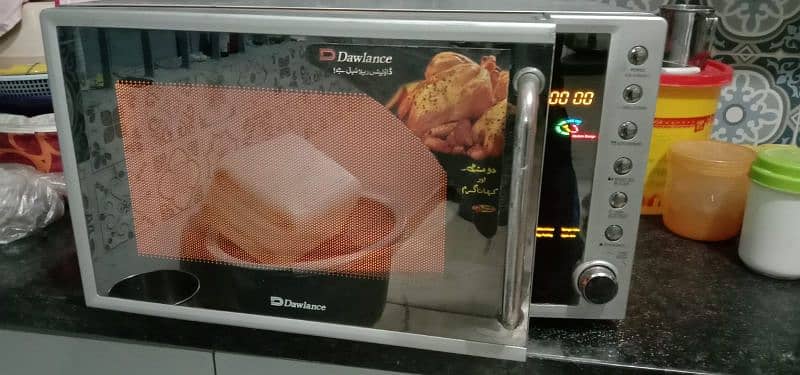 Dawlance microwave oven 2in1 brand new 1