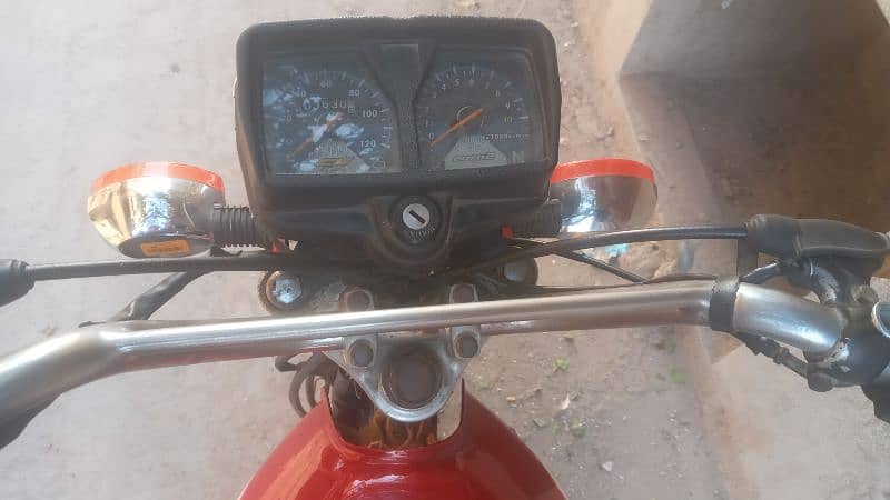 Honda cg 125 faisalabad number all ok  dacomant 5