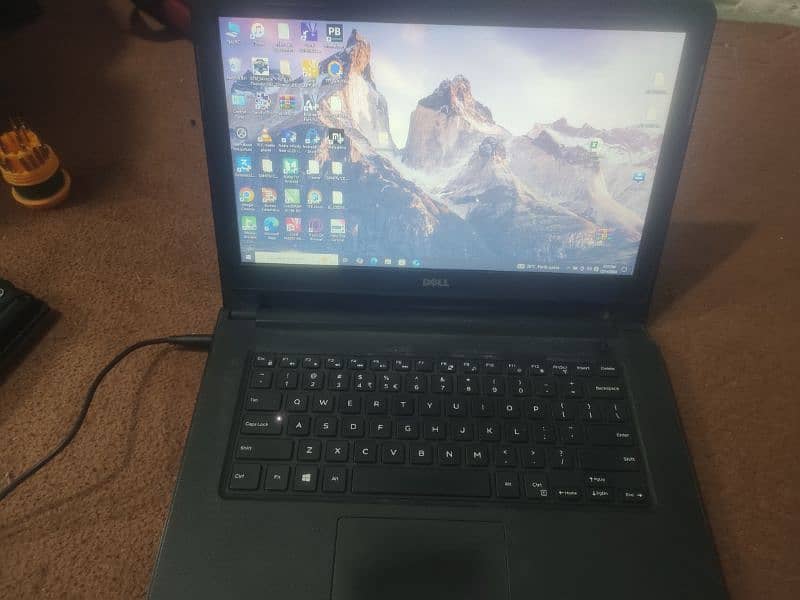 Dell vostro 14 i7 7th generation 3