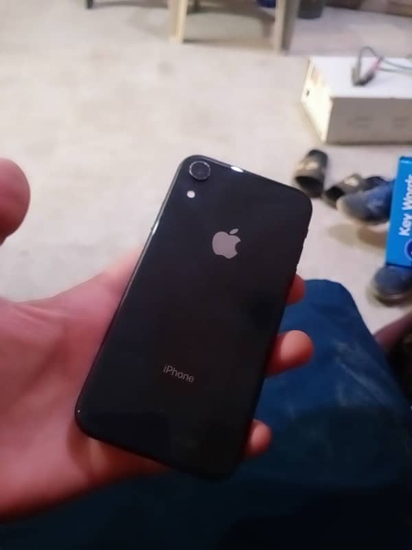 iPhone XR water pack 7