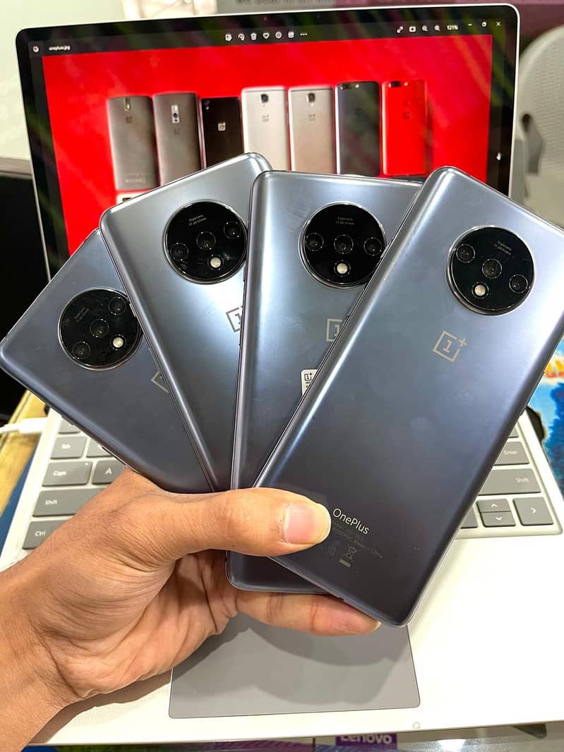 Oneplus 7t / One Plus 8 |  8/128 Variant 1