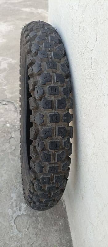 Tube less Tyre YBR 125 5