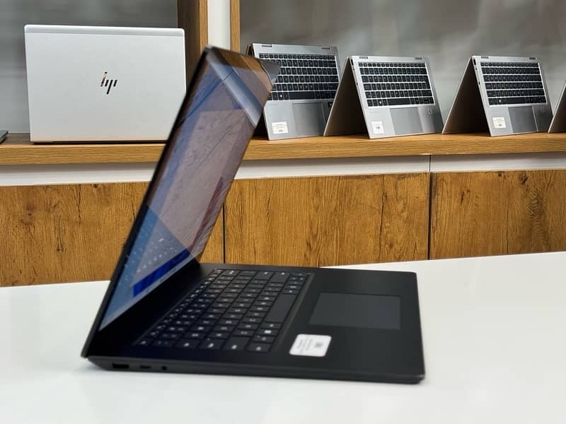 Microsoft Surfaces Laptop 5 Core i7-12th Gen 16GB With 256Gb Storage 3