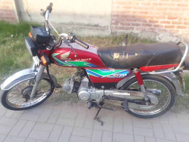 Honda CD 70 2017 5