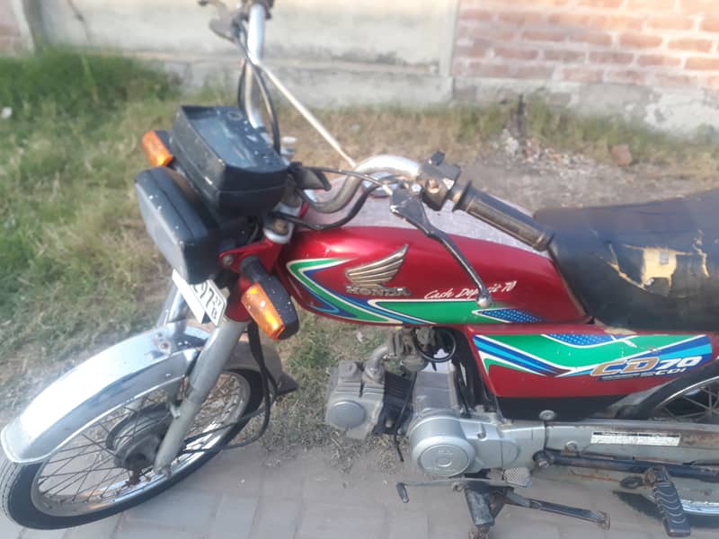 Honda CD 70 2017 6