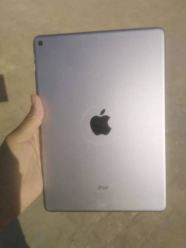 ipad air 2 (10/9) best for gaming 16gb 0