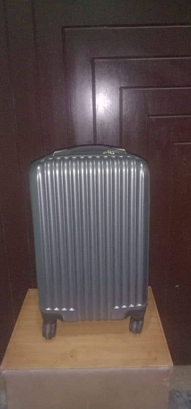 luggage bag important bag beautiful look like new 2