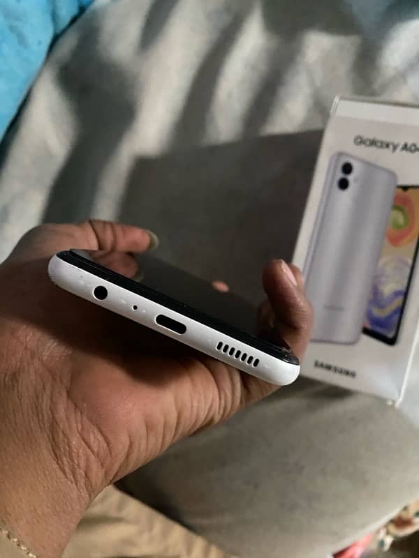 Samaung galaxy A04 4Gb 64gb 0