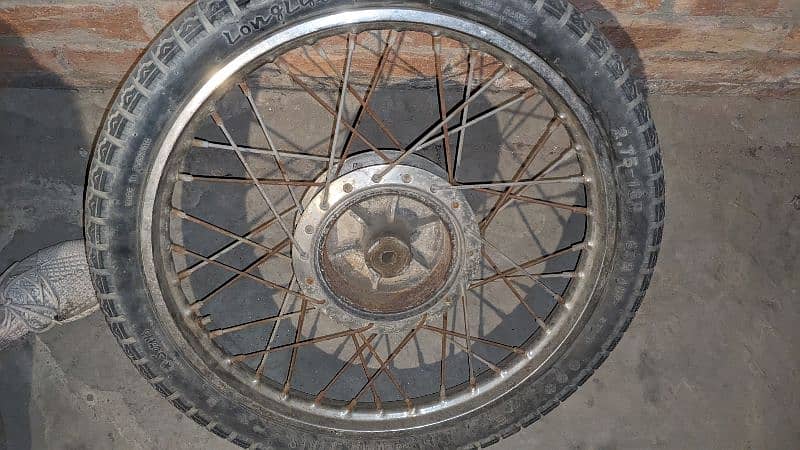 honda 125 carborator and tyres 6