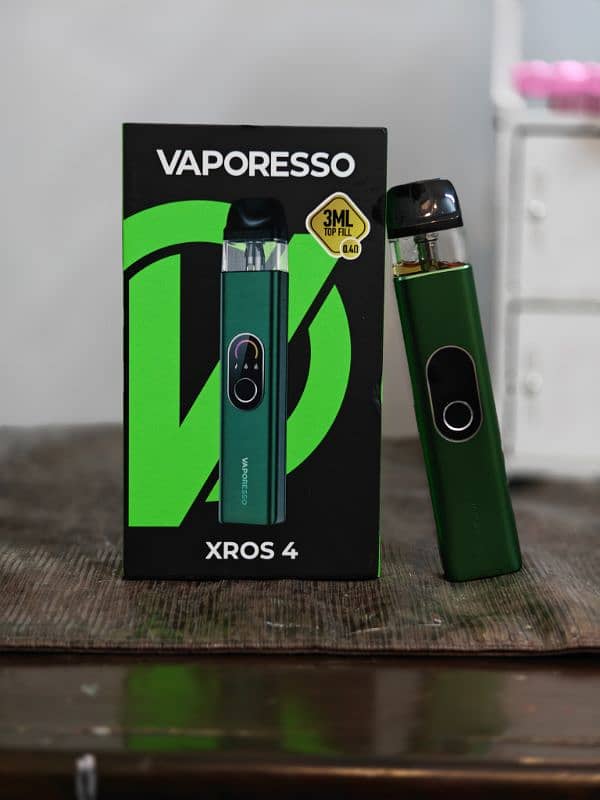 Xros 4 with box. 1 month used 0