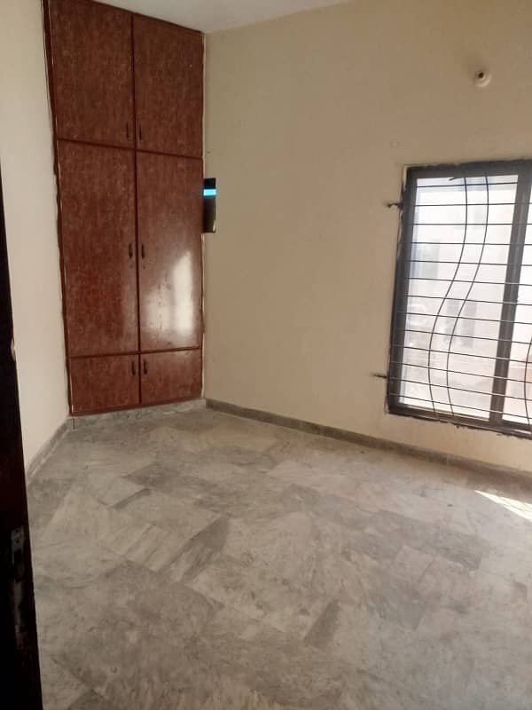 3 Marla separate Upper portion for rent at Usman block lasani Pulli sargodha road 4