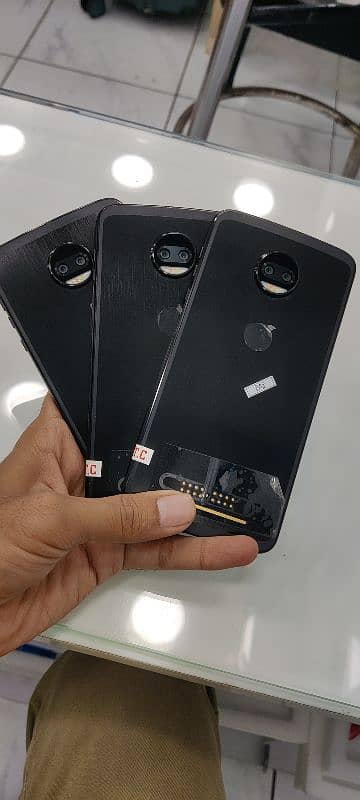 MOTO Z2 force 6/64 single sim approved A++ Stock available 0