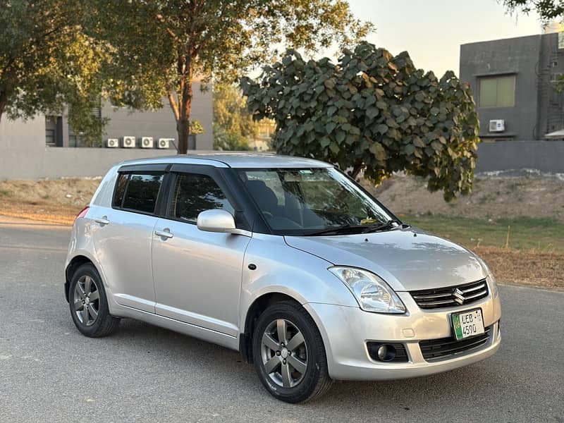 Suzuki Swift 2012 1