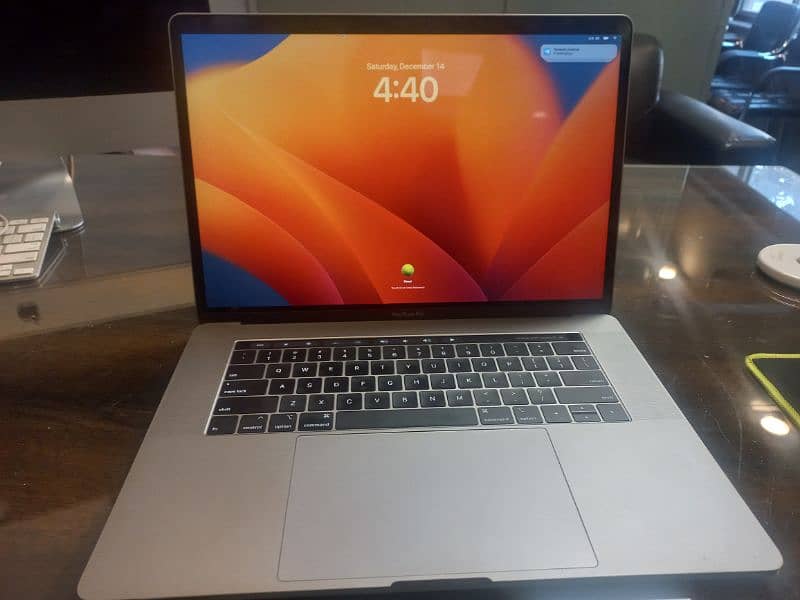 Macbook pro 2019 15.4 inch,i9, 32gb ram, 512gb ssd. imported from USA. 0