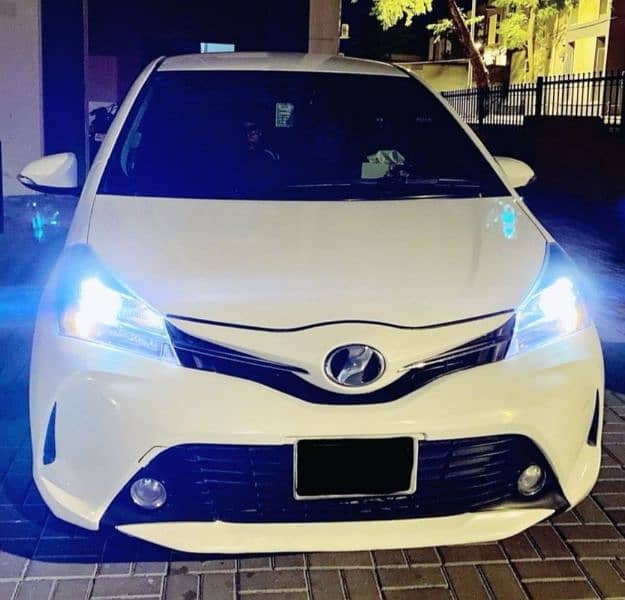 Toyota Vitz 2014 5