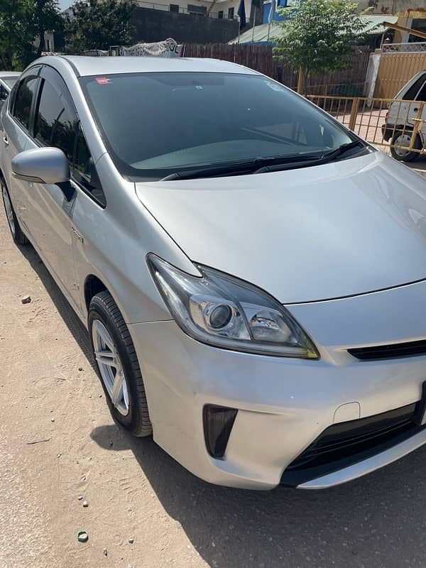 Toyota Prius 2014model/ 2017 import 3