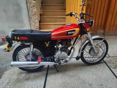 Honda 125 euro 2 excellent condition. . .