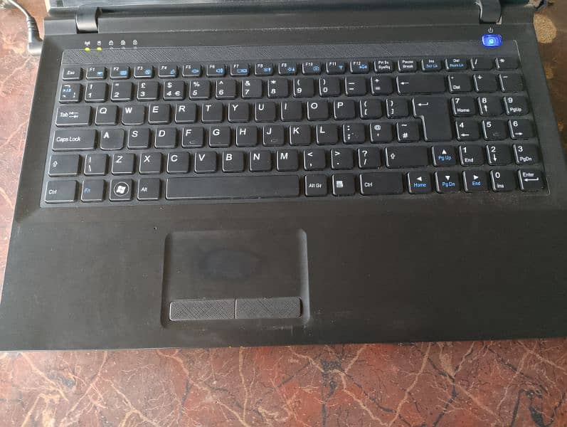 selling Lenovo laptop 5