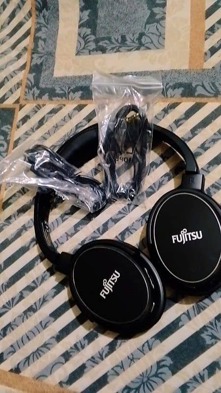 FUJITSU ORIGINAL HEADSET 1