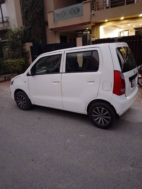 Suzuki Wagon R 2019 3