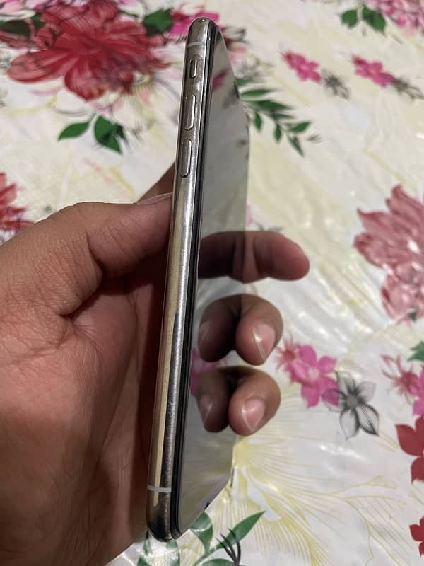 Iphone x 64 gb Non pta Factory unlocked 3