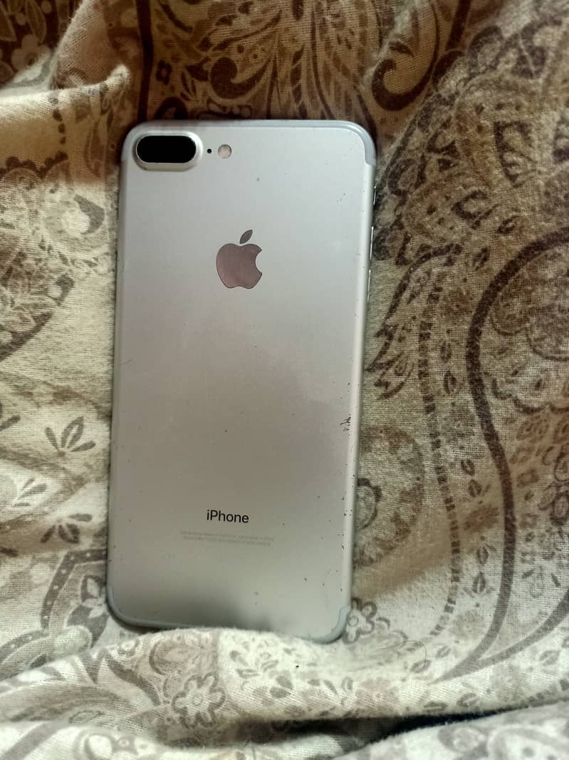 Apple iPhone 7 Plus 1