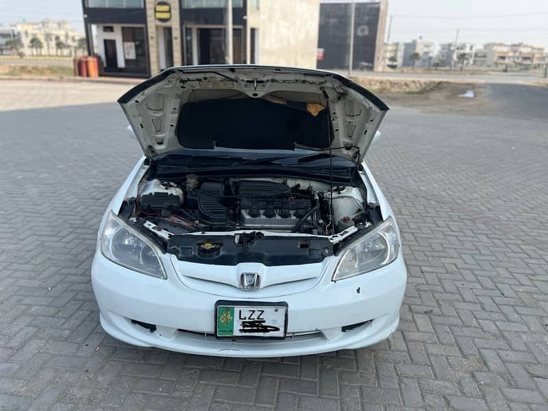 Honda Civic 2005 in OriginaLCondition Betrtn City,Corolla,Cultus,Alto 2