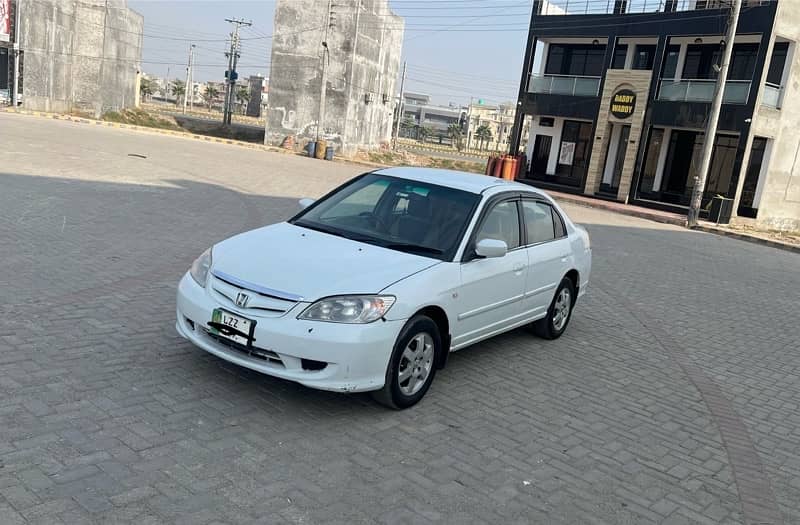 Honda Civic 2005 in OriginaLCondition Betrtn City,Corolla,Cultus,Alto 4