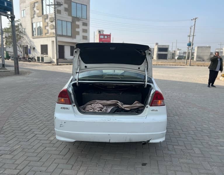 Honda Civic 2005 in OriginaLCondition Betrtn City,Corolla,Cultus,Alto 7