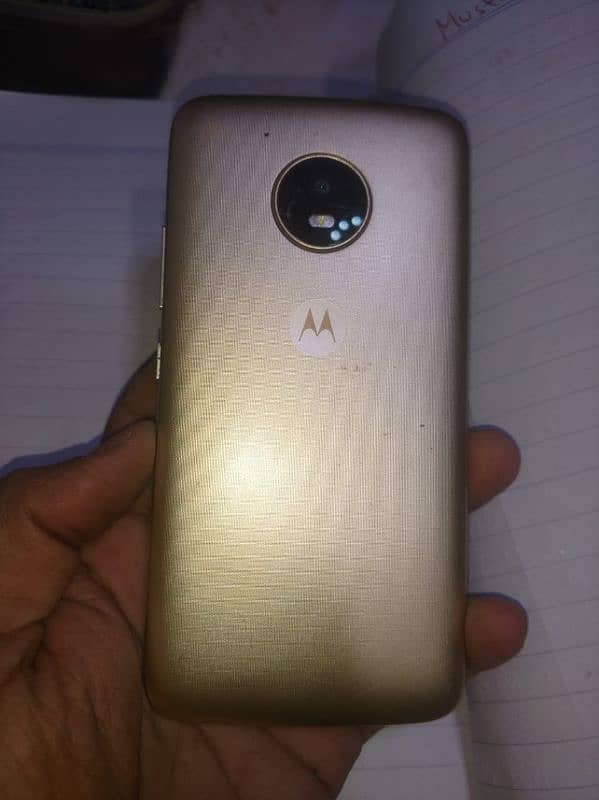 moto e4 2/16 1