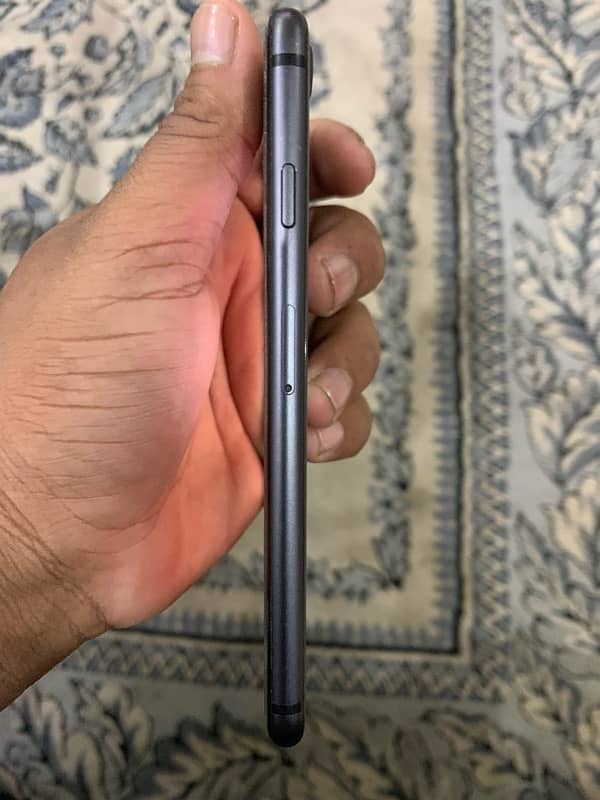 IPhone 8 in good condition 1