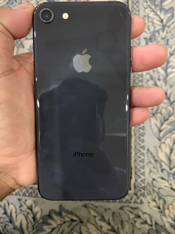 IPhone 8 in good condition 2