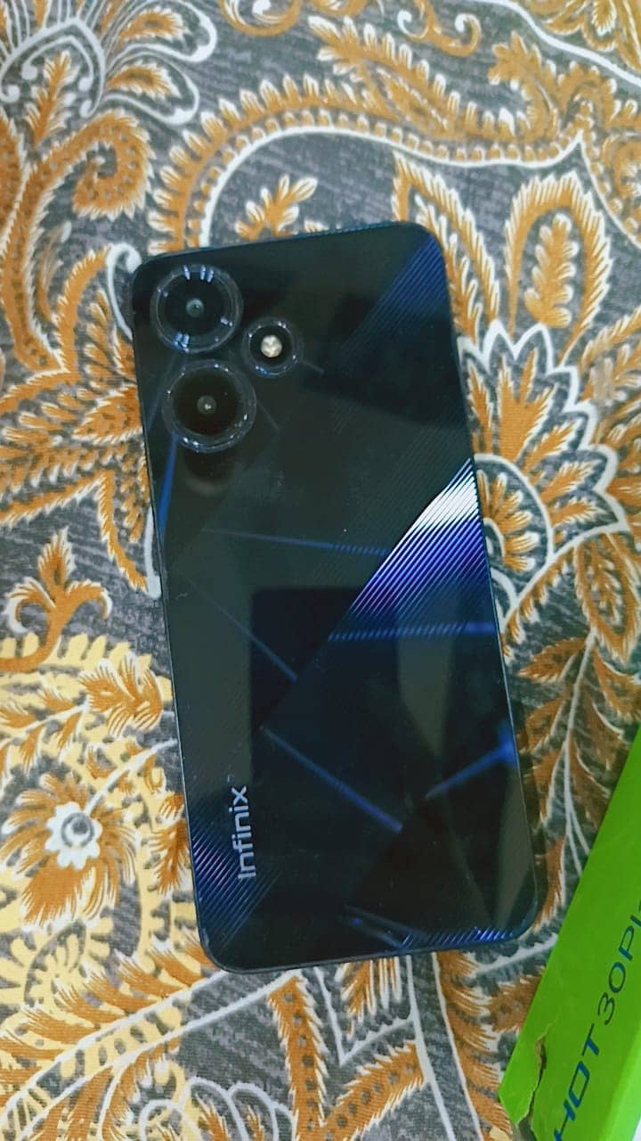 Infinix hot 30 play 4+4/64 gb 0