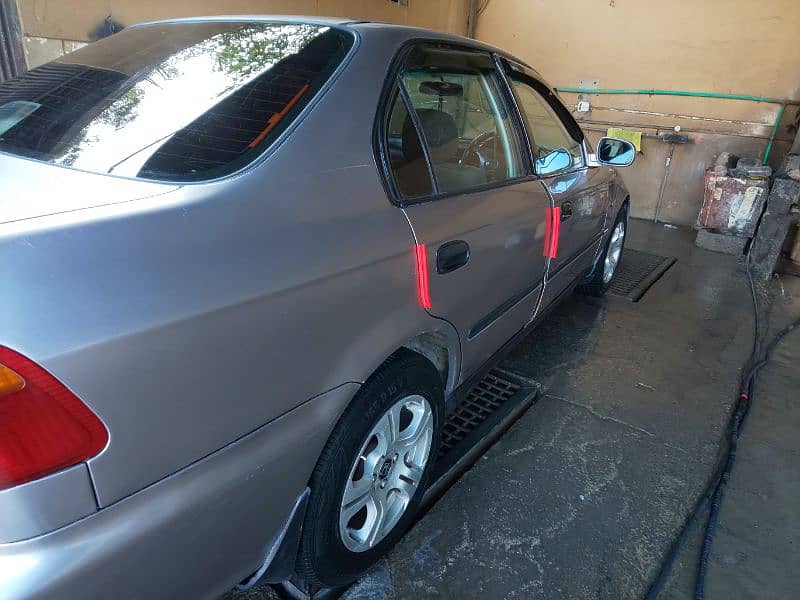 Honda Civic EXi 2000. 3